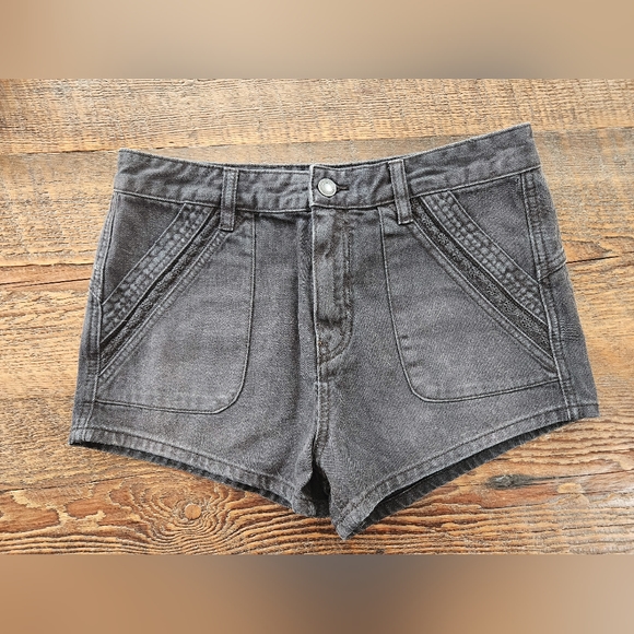 Like New FREE PEOPLE Jean Shorts Size 29 Black Wash - Picture 1 of 5